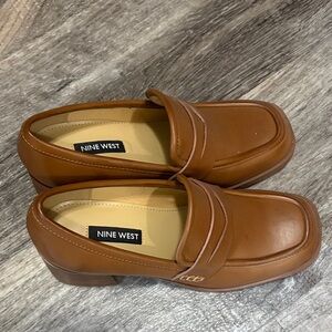 Nine West Women’s Tan Loafers